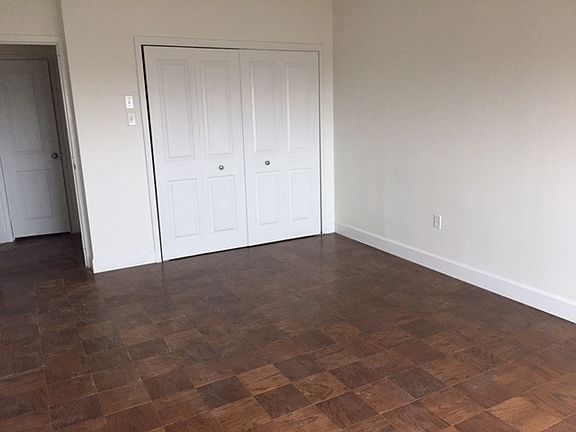 Spacious Bedroom 2