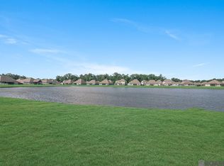 17527 Eagles Perch Dr, Prairieville, LA 70769