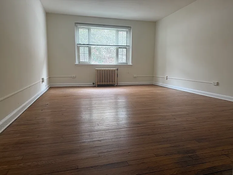 Jericho Manor Apartments — Photo 70