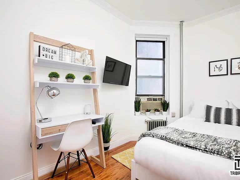 150 E 105th St #1B — Photo 7