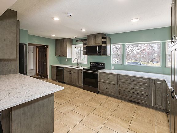 2nd image of 7508 Benton Dr