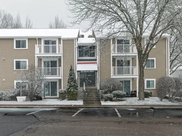 36 Silver Hill Ln APT 21, Natick, MA 01760