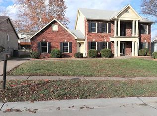3464 Foxborough Cir, Saint Charles, MO 63301