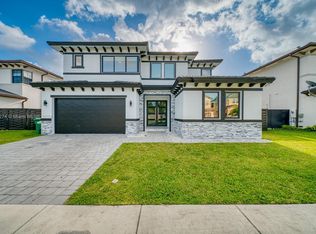 7365 SW 163rd Pl, Miami, FL 33193