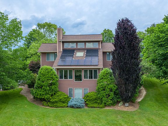 5th image of 284 Riverbend Dr