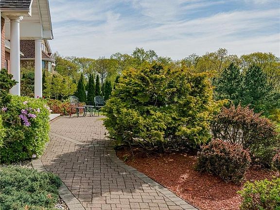 2nd image of 279 Catherine Dr