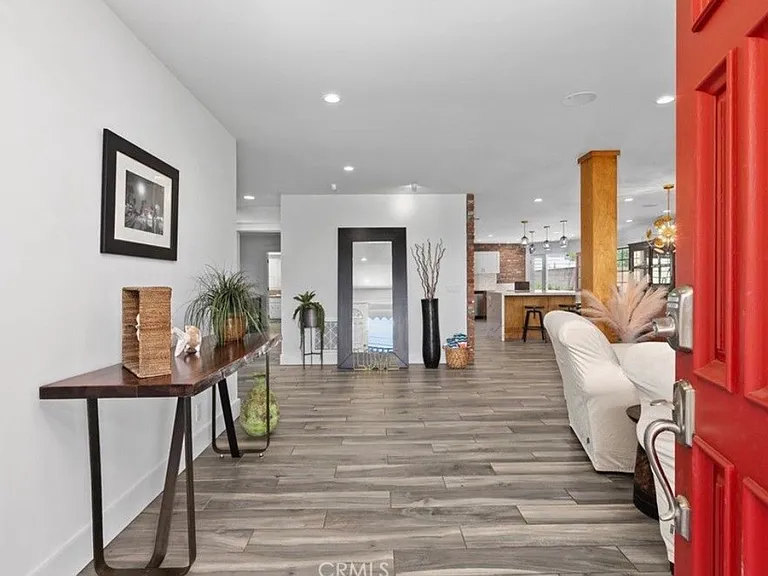 805 S Ola Vis — Photo 8