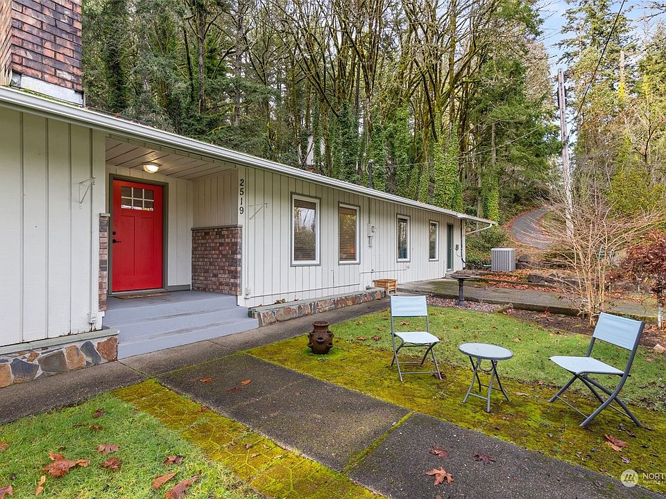 1st image of 2519 Viking Street W
