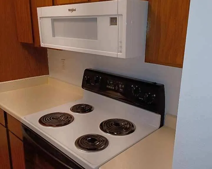 217 S Oak St #1 — Photo 5