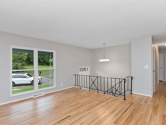 5th image of 1459 Montegor Dr