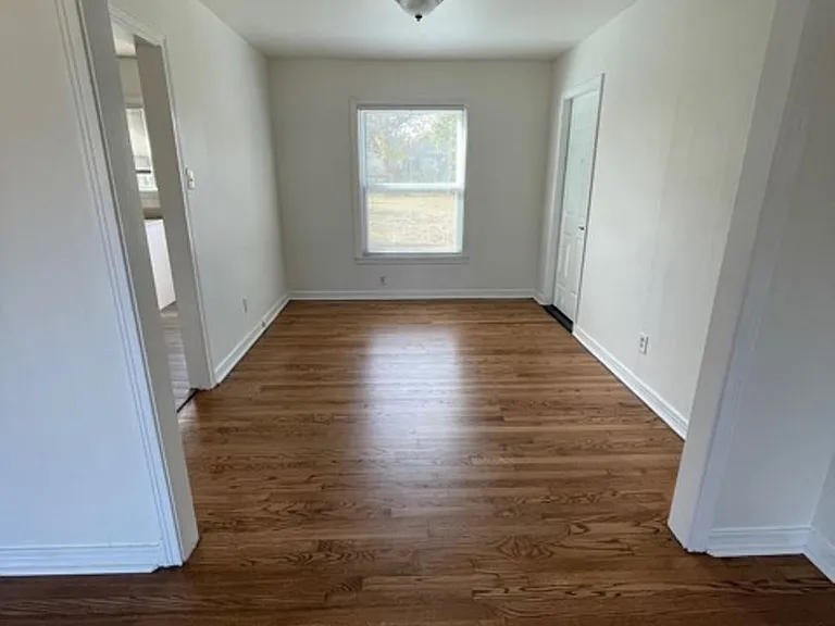 1726 McCracken St — Photo 3