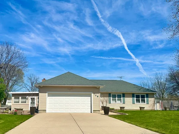 708 Maryknoll Dr, Lockport, IL 60441