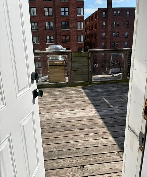 2512 Pennsylvania Ave NW #300 — Photo 5