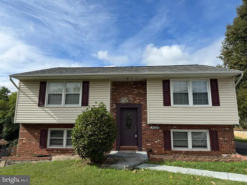 10310 Meadowview Dr