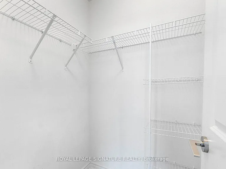 349 Rathburn Rd W #Penthouse 216 — Photo 17