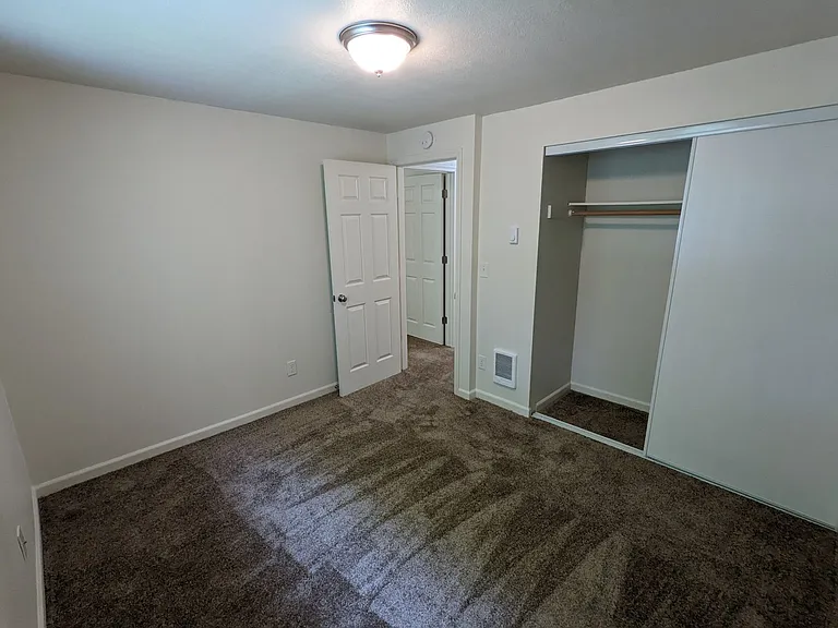 7815 NE 117th Ave — Photo 54