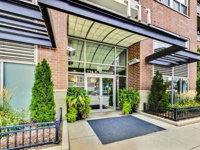 111 S Morgan St APT 404, Chicago, IL, 60607