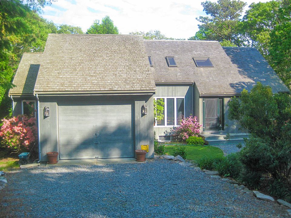 1st image of 11 Ploughshare Ln