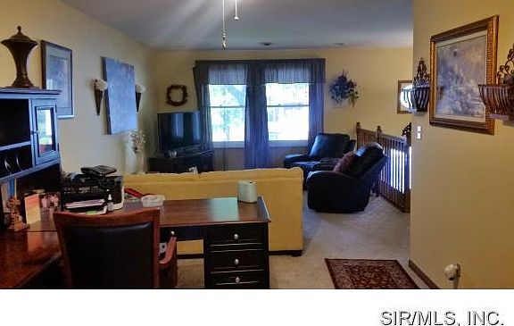 Dining or Computer Area