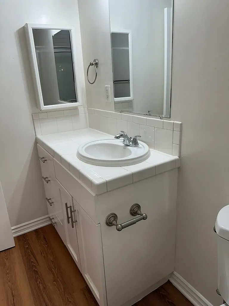 Studio, 650 sqft, $2,025 — Photo 3