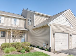 2936 Rutland Cir, Naperville, IL 60564