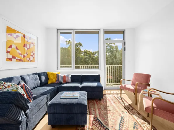 154 Attorney Street image 3 of 10