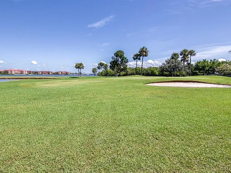 2615 Cove Cay Dr #205 — Photo 25