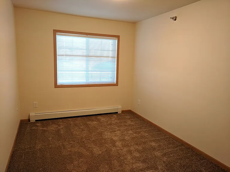 West Lake II Apartments — Photo 47