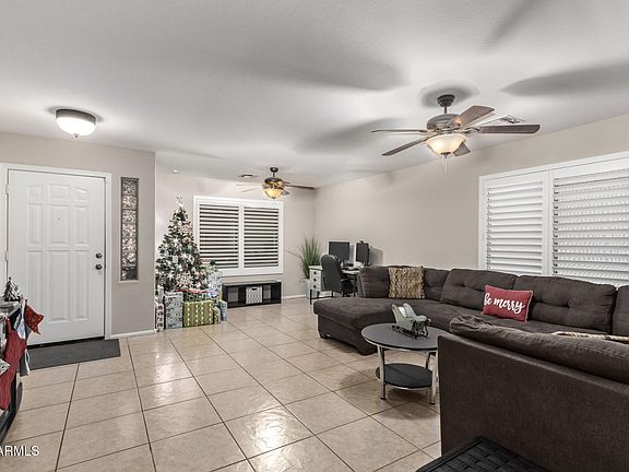 4th image of 37828 N KYLE Street