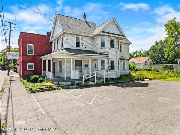 8 W Olive St, Scranton, PA 18508
