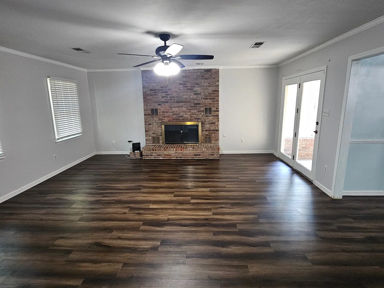 3 bed, 1600 sqft, $1,800 — Photo 4