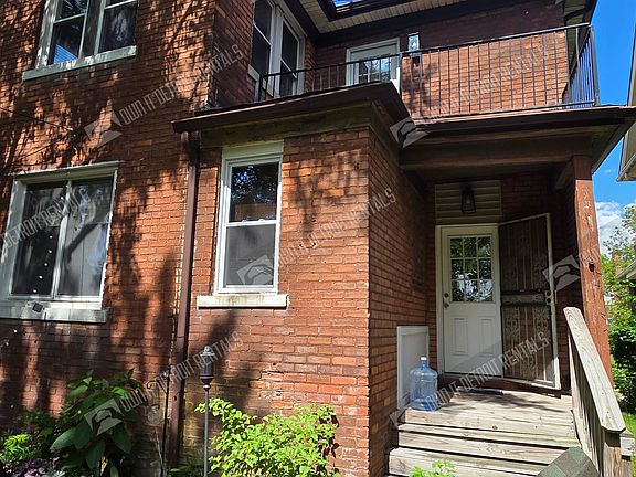 4th image of 7455 Churchill St