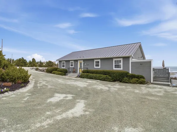 49 Kaakwogook Way, Halifax, NS B0J 2L0