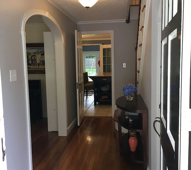 75 Foxcroft Rd, West Hartford, CT 06119 Zillow