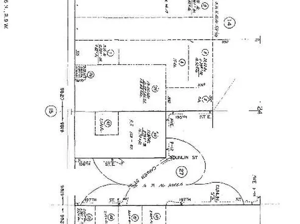 Vic Ave E #Q, Palmdale, CA 93591