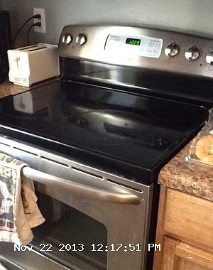 5th image of 328 Greenfield Cres