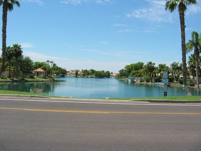 Islands Lake