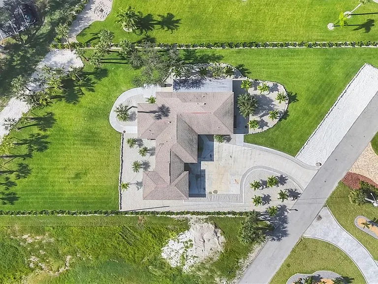 550 Gaspar Dr — Photo 41