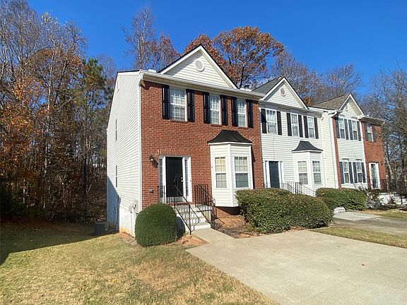 3rd image of 4717 Poplar Ridge Ct