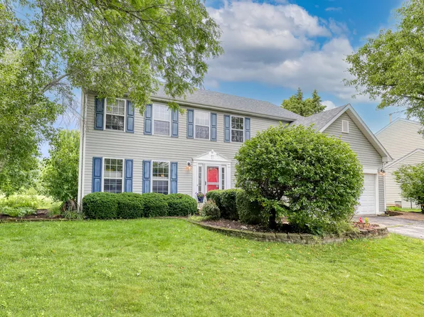 1471 Holbrook Ln, Batavia, IL 60510