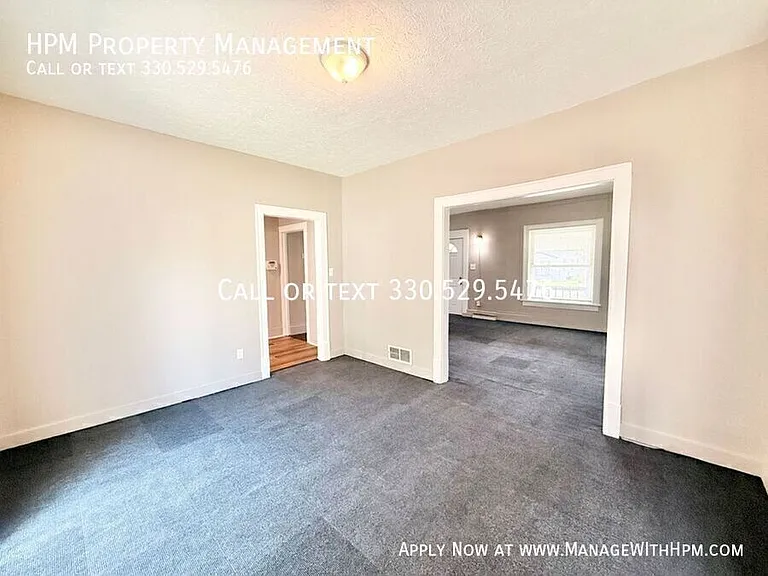2202 Brownlee Ave NE — Photo 10
