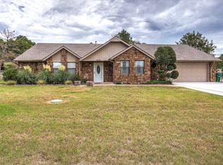 8839 Glenn Ln, Tulsa, OK 74131