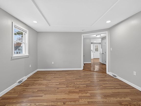 5th image of 14 Cedarwood Rd