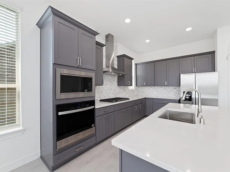 2925 Gleason Terrace Ln — Photo 9