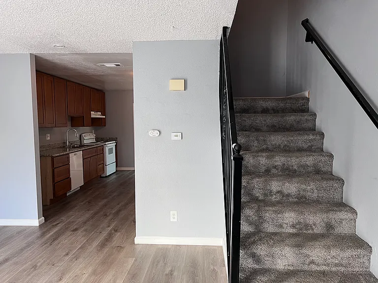 1313 Ensenada Dr #4 — Photo 4