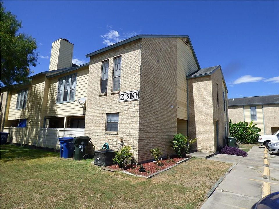 1st image of 2310 Capitan Dr APT D