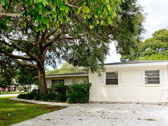 2nd image of 5106 8th Avenue Dr W
