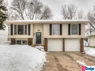 15218 Adams St, Omaha, NE 68137