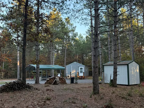 W8560 Oak Ridge Road, Black River Falls, WI 54615