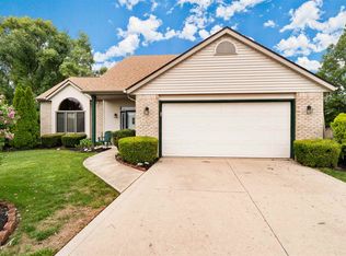 11319 Oxnard Ct, Fort Wayne, IN 46845